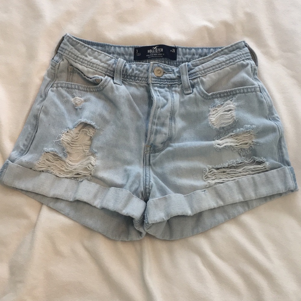 Hollister ripped Mom shorts